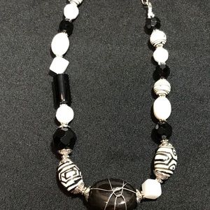 Black and White Premier Designs Glass Necklace